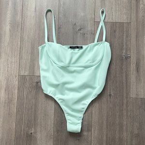 💚✨Boohoo Bodysuit✨💚